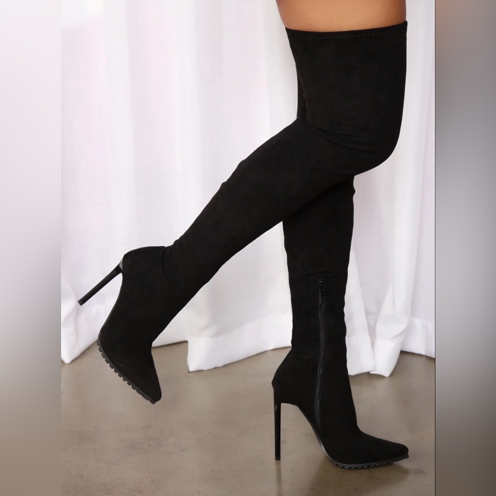 Brand New Women’s Fashion Nova Extra Attention Over the Knee Boots Black Size 9